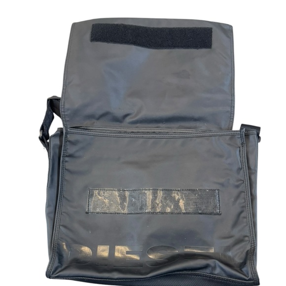 Diesel Black Messenger Bagp - Picture 4 of 10